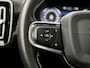 Volvo XC40 1.5 T5 Recharge R-Design 261Pk Automaat (PANORAMADAK, APPLE CARPLAY, MEMORY SEATS, 360 CAMERA, HARMAN/KARDON, LEDER/ALCANTARA, GETINT GLAS, ELEK ACHTERKLEP, NIEUWSTAAT)