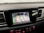 Kia Niro Hybrid 1.6 GDi Sport 142Pk Automaat (SCHUIFDAK, APPLE CARPLAY, NAVIGATIE, CAMERA, STUUR/STOELVERWARMING, SPORTSTOELEN, GETINT GLAS, XENON, NIEUWE APK, NIEUWSTAAT)