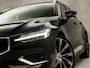 Volvo V60 2.0 B3 Inscription Sport 177Pk Automaat (APPLE CARPLAY, LEDER, 20'' LM VELGEN, STUUR/STOELVERWARMING, SPORTSTOELEN, ADAPTIVE CRUISE, PARKEERSENSOREN, NIEUWSTAAT)