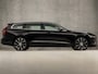 Volvo V60 2.0 B3 Inscription Sport 177Pk Automaat (APPLE CARPLAY, LEDER, 20'' LM VELGEN, STUUR/STOELVERWARMING, SPORTSTOELEN, ADAPTIVE CRUISE, PARKEERSENSOREN, NIEUWSTAAT)