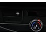 Volkswagen Transporter 2.0 TDI L2H1 30 PB Edition Adaptieve Cruise, Carplay, 150pk, Sensoren, Voorruit verwarming, Automaat, Leder, Uniek!