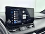Toyota RAV4 2.5 Plug-in Hybrid AWD Bi-Tone Plus | Panoramadak | Trekhaak | 360 camera | Leder | Stoelverwarming/-ventilatie | JBL | Head-up display | Dodehoek detectie | Navigatie | 19 inch | Digitale binnenspiegel | Apple Carplay / Android Auto