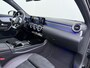 Mercedes-Benz A-klasse 250e AMG // Panorama dak // Sfeerverlichting // Memory // MultiBeam LED // Advanced Audio // Keyless // 18" AMG Velgen // Widescreen