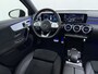 Mercedes-Benz A-klasse 250e AMG // Panorama dak // Sfeerverlichting // Memory // MultiBeam LED // Advanced Audio // Keyless // 18" AMG Velgen // Widescreen