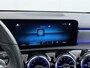 Mercedes-Benz A-klasse 250e AMG // Panorama dak // Sfeerverlichting // Memory // MultiBeam LED // Advanced Audio // Keyless // 18" AMG Velgen // Widescreen