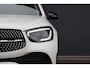Mercedes-Benz GLC 300e 4MATIC AMG Line | Panoramadak | Trekhaak | Multibeam LED | Stoelverwarming | Camera | Dodehoekassistent | Spoorpakket | Sfeerverlichting | Zitcomfortpakket |
