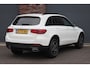Mercedes-Benz GLC 300e 4MATIC AMG Line | Panoramadak | Trekhaak | Multibeam LED | Stoelverwarming | Camera | Dodehoekassistent | Spoorpakket | Sfeerverlichting | Zitcomfortpakket |