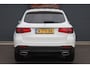 Mercedes-Benz GLC 300e 4MATIC AMG Line | Panoramadak | Trekhaak | Multibeam LED | Stoelverwarming | Camera | Dodehoekassistent | Spoorpakket | Sfeerverlichting | Zitcomfortpakket |