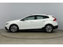 Volvo V40 Cross Country T3 Automaat Edition+ | Afneembare trekhaak | Stoelverwarming | Navigatie | Volvo on Call | Climate control | Parkeersensoren achter | High performance audio | Dealeronderhouden