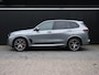 BMW X5 xDrive50e Launch Edition | M SPORT | LEDER | H&K | PANO-DAK | HEAD-UP | STOELVERK. | TREKHAAK | 360° CAMERA | CRUISE | NAVI | STOEL/STUURVERW. |