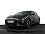 Kia EV4 Air 81.4 kWh - Prijs incl. €3000 inruilpremie - Direct beschikbaar! Stoel/Stuur verwarming - Apple Carplay/Android Auto - Achteruitrij camera - Adaptive cruise control - - Fabrieksgarantie tot 02-2033