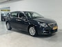 Peugeot 308 SW 1.2 PureTech Allure CLIMA/ CRUISE/ NAVI / ELK.PAKKET Dis.rim bij 95951km vervangen