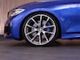 BMW 3-Serie M340i xDrive 374pk High Executive |EU-auto|dealer onderhouden|M-sport|M-sport diff|Portimao Blue metallic|Eibach verlagingsveren|Harman&Kardon|memory|Apple Carplay|elek. trekhaak|stoelverwarming & stuur verwarming|