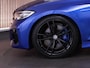 BMW 3-Serie M340i xDrive High Executive |EU-auto|dealer onderhouden|M-sport|M-sport diff|Portimao Blue metallic|Eibach verlagingsveren|Harman&Kardon|memory|Apple Carplay|stoelverwarming & stuur verwarming|