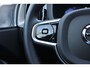 Volvo XC60 T6 Automaat Plug-in hybrid AWD Ultra Dark | Elektrisch panoramadak | Luchtvering | Premium audio by Bowers & Wilkins | Verwarmbare voorstoelen en achterbank | Verwarmbaar stuurwiel | Head-up display | Apple carplay/Android auto | Rondomzicht camera |
