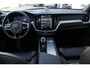 Volvo XC60 T6 Automaat Plug-in hybrid AWD Ultra Dark | Elektrisch panoramadak | Luchtvering | Premium audio by Bowers & Wilkins | Verwarmbare voorstoelen en achterbank | Verwarmbaar stuurwiel | Head-up display | Apple carplay/Android auto | Rondomzicht camera |