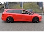 Ford Focus Wagon 1.5 Red Edition ST-Line | 100% Onderhouden | Winter pakket | Navigatie | All-Seasons | 12 mnd BOVAG garantie | Whatsapp 06-53188999