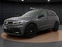 Volkswagen Tiguan 1.5 TSI R-line | Pano Dak | Trekhaak | Dynaudio | Camera | ACC | Parkeerhulp | 20'' |