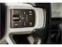 Land Rover Defender 110 2.0 P400e Pano HUD ACC Stuur & Stoelverw