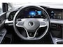 Volkswagen Golf 1.5 TSI 5drs Life Business BJ2020 Lmv 16" | Led V+A | Pdc | Navi | Keyless entry | Achteruitrijcamera | App-Connect | Virtual cockpit | Dashboard verlichting | Climate control | Cruise control | Sportstoelen | Verwarmde voorstoelen | Elek. Be stoel+Mem