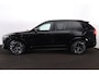 Volvo XC90 T8 Recharge AWD Ultra Dark - Luchtvering - Panorama/schuifdak - IntelliSafe Assist & Surround - 360º Camera - Bowers & Wilkins audio - Adaptieve LED koplampen - Verwarmde voorstoelen, stuur & achterbank - Parkeersensoren voor & achter - Elektr. bedienb. voorstoelen met geheugen - Geventileerde voorstoelen - Head up display - Draadloze tel. lader - Extra getint glas - Elektr. inklapbare trekhaak - 21' LMV