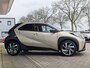 Toyota Aygo X 1.0 VVT-i MT Premium | JBL | Stoelverw. | PDC V+A | Climate control | Keyless | Qi-lader | Camera