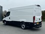 IVECO Daily 35S14V 2.3 136 PK / L2H2 / 270 A DEUREN / 3.5T TREKHAAK / 45.331 KM !! / AIRCO / BLUETOOTH