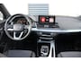 Audi Q5 55 TFSIe 367pk S edition | Luchtvering | Head-up Display | Panoramadak | Elek. Sportstoelen | Stuurverwarming | Achteruitrijcamera