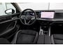 Volkswagen Passat Variant 1.5 eHybrid 204pk Business | SoH 100% | Trekhaak | Stoelverwarming | Head-Up Display | Achteruitrijcamera