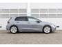 Volkswagen Golf 1.5 TSI 130pk Life | Achteruitrijcamera | Navigatie | Stoelverwarming