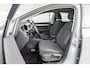 Volkswagen Golf 1.5 TSI 130pk Life | Achteruitrijcamera | Navigatie | Stoelverwarming