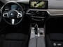 BMW 5-Serie 530E M SPORT / 19 “ / AD CRUISE / HIFI / TREKHAAK / M SPORT REMMEN / CARPLAY
