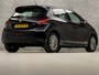 Peugeot 208 1.2 PureTech Allure Sport Automaat (APPLE CARPLAY, NAVIGATIE, CLIMATE, LEDER, STOELVERWARMING, CAMERA, LM VELGEN, CRUISE, NIEUWSTAAT)