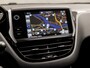 Peugeot 208 1.2 PureTech Allure Sport Automaat (APPLE CARPLAY, NAVIGATIE, CLIMATE, LEDER, STOELVERWARMING, CAMERA, LM VELGEN, CRUISE, NIEUWSTAAT)
