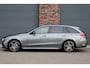 Mercedes-Benz C-klasse Estate 300 e AMG Line Premium+ | Distronic+ | Panoramadak | Trekhaak | Memory | HUD | Digital Light | Verwarmd Stuurwiel | Advanced Sound System | Keyless Go | Surround Camera |