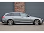 Mercedes-Benz C-klasse Estate 300 e AMG Line Premium+ | Distronic+ | Panoramadak | Trekhaak | Memory | HUD | Digital Light | Verwarmd Stuurwiel | Advanced Sound System | Keyless Go | Surround Camera |