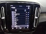 Volvo XC40 Single Motor Extended Range Ultimate 82 kWh | Trekhaak | Panoramadak | Extra Getint Glas | PDC V+A en Camera | Stoel + Stuurverwarming | Keyless Entry | 20 inch LM |