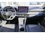 Volkswagen T-Roc 1.5 eTSI 116pk DSG Life First Edition | Stoel-/ Stuurwielverwarming | Dodehoek Detectie | Adaptive Cruise