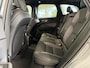 Volvo XC60 2.0 T6 Plug-in hybrid AWD Ultra Black Edition Facelift | Pano | 360 Camera | Leer | Winterpakket | Harman Kardon ( Vestiging - Nieuwegein )