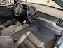 Volvo XC60 2.0 T6 Plug-in hybrid AWD Ultra Black Edition Facelift | Pano | 360 Camera | Leer | Winterpakket | Harman Kardon ( Vestiging - Nieuwegein )