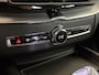 Volvo XC60 2.0 T6 Plug-in hybrid AWD Ultra Black Edition Facelift | Pano | 360 Camera | Leer | Winterpakket | Harman Kardon ( Vestiging - Nieuwegein )