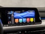Volkswagen Golf 1.0 TSI Sport Automaat (APPLE CARPLAY, GROOT NAVI, CAMERA, STUUR/STOELVERWARMING, MEMORY SEATS, ALCANTARA, GETINT GLAS, SFEERVERLICHTING, NIEUWSTAAT)