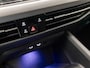 Volkswagen Golf 1.0 TSI Sport Automaat (APPLE CARPLAY, GROOT NAVI, CAMERA, STUUR/STOELVERWARMING, MEMORY SEATS, ALCANTARA, GETINT GLAS, SFEERVERLICHTING, NIEUWSTAAT)