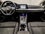 Volkswagen Golf 1.0 TSI Sport Automaat (APPLE CARPLAY, GROOT NAVI, CAMERA, STUUR/STOELVERWARMING, MEMORY SEATS, ALCANTARA, GETINT GLAS, SFEERVERLICHTING, NIEUWSTAAT)