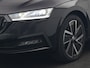 Skoda Octavia Combi 1.4 TSI iV Sportline Business Plug In Hybrid 204pk Dealer O.H. PHEV | Panodak | Sportstoelen Memory & Verwarmd | Matrix LED | Sfeerverlichting | Apple Carplay | Keyless | Blis | Cruise Control | Navigatie | DAB |