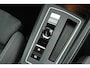 Volkswagen Golf 1.4 204pk eHybrid Style Oryxwit Panoramadak Trekhaak Camera DCC Keyless Virtual Cockpit Navigatie