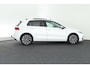 Volkswagen Golf 1.4 204pk eHybrid Style Oryxwit Panoramadak Trekhaak Camera DCC Keyless Virtual Cockpit Navigatie