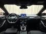Ford Focus 1.0 EcoBoost Hybrid ST Line Business Org.NL! / Carplay / Keyless / Cruise / LED / Camera / ECC Clima / Navigatie / 17'' LMV