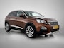 Peugeot 3008 SUV Allure 1.5 BlueHDi 130pk Automaat | Lage kilometerstand! | Navigatie via Apple Carplay / Android Auto | Achteruitrijcamera | Handsfree Achterklep | Keyless | Climate Control | Cruise Control | Parkeersensoren v+a | Elektrisch inklapbare spiegels | Armsteun | Bluetooth | Donker getint glas | Trekhaak | 19" lichtmetalen velgen |