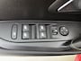 Peugeot 208 GT 100pk | Navigatie | Achteruitrijcamera | Climate Control | Cruise Control | Parkeersensoren v+a | Armsteun | Keyless | Full Led koplampen | Half lederen sportstoelen | Bluetooth | Draadloze Apple CarPlay / Android Auto + telefoonlader | DAB+ radio | Volledig digitaal instrumentenpaneel | Sfeerverlichting | Donker getint glas | 17" lichtmetalen velgen |